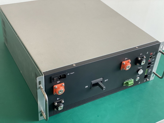 περίπτωση σιδήρου υψηλής τάσης 384V 4U λύσης 250A BMS για BESS και το στήριγμα