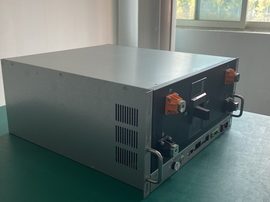 Κύρια παθητική φωνή περίπτωσης σιδήρου UPS BMS 768V 400A 5U που ισορροπεί το υψηλό ρεύμα απαλλαγής